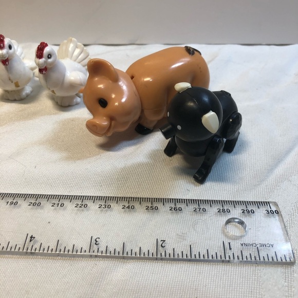 Lot of Vintage Fisher-Price Farm Animals Pigs, Cow, Hens & Sheep - Picture 2 of 9